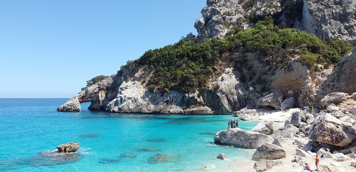 Três das mais belas praias da Europa estão localizadas na Sardenha.  Aqui está o que eles são