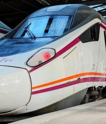 Spagna, treni gratis per tre mesi per combattere caro-vita e inquinamento